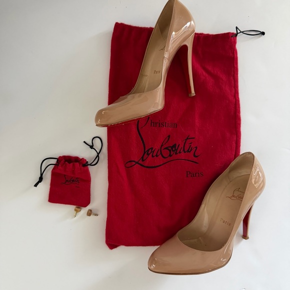 CHRISTIAN LOUBOUTIN Nude Patent Leather Pumps Red Sole Heels 37.5 - Picture 3 of 15